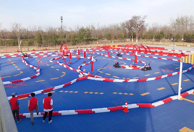 Racing theme hall for theme parks, land & water dual racing attraction